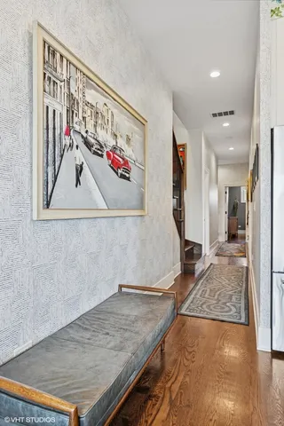 $549,000 | 2742 North Hamlin Avenue, Unit 3N, Chicago, IL 60647