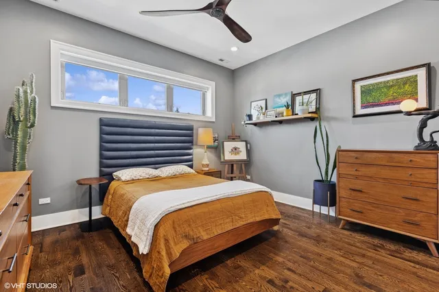 $549,000 | 2742 North Hamlin Avenue, Unit 3N, Chicago, IL 60647