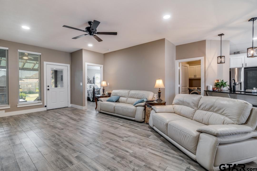 17409 Crossing Circle Lindale, TX 75771 - Photo 17 of 25