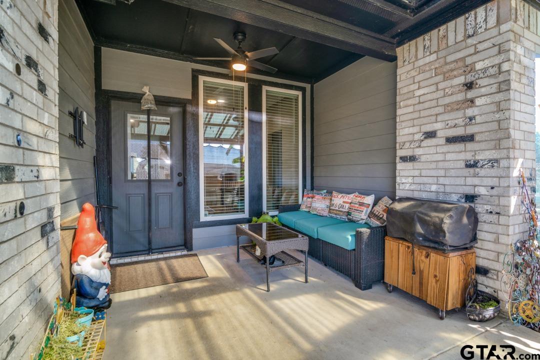 17409 Crossing Circle Lindale, TX 75771 - Photo 4 of 25