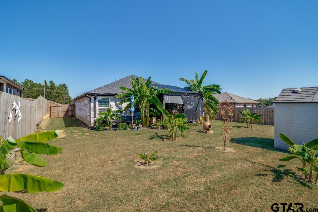 17409 Crossing Circle Lindale, TX 75771 - Photo 8 of 25