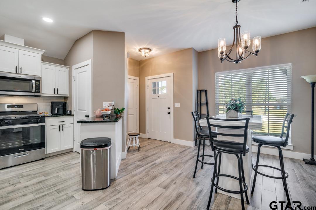 17409 Crossing Circle Lindale, TX 75771 - Photo 10 of 25