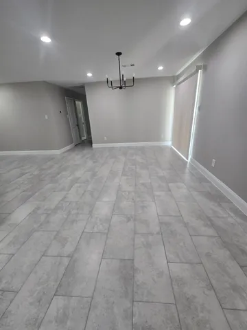 $2,200 | 422 West Street, Stafford, TX 77477