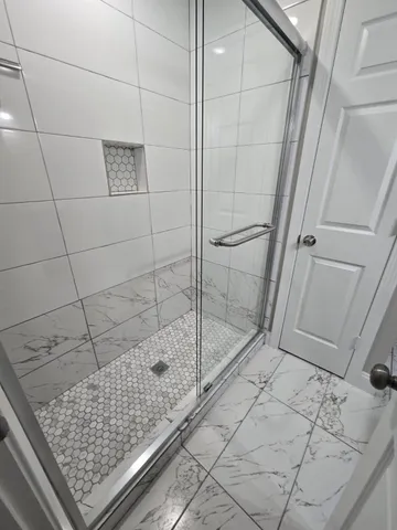 $2,200 | 422 West Street, Stafford, TX 77477