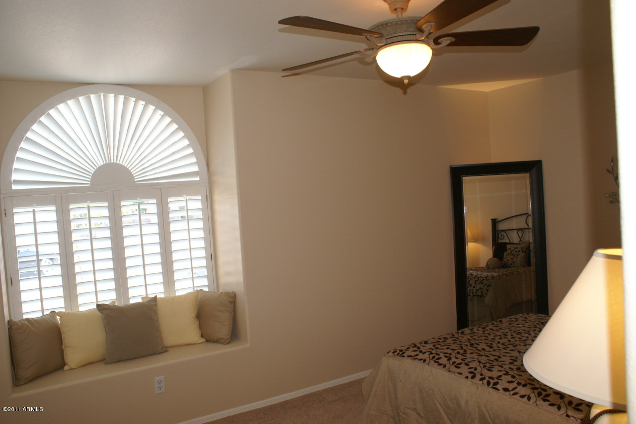 15428 West Cheery Lynn Road Goodyear, AZ 85395 - Photo 21 of 32 Guest Bedroom Window Bench