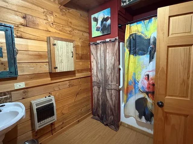 $499,999 | 360 Johnson Cove Road, Copperhill, TN 37317