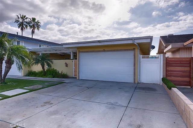 $6,800 | 3932 South Finisterre Drive, Huntington Beach, CA 92649