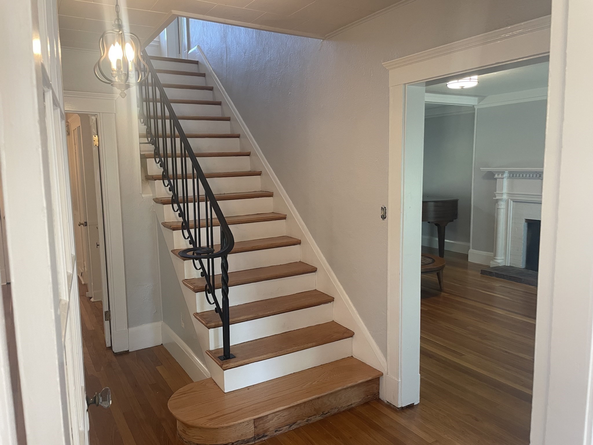 26 Lawrence Road Swampscott, MA 01907 - Photo 20 of 32 Gallery Image 20