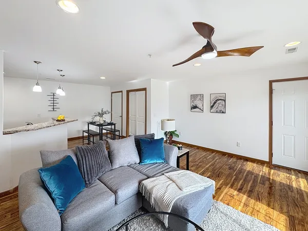 $242,000 | 420 East Franklin Street, Unit 104, Eldridge, IA 52748