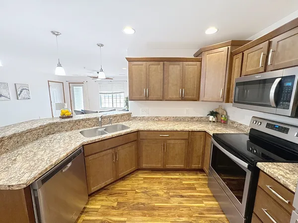 $242,000 | 420 East Franklin Street, Unit 104, Eldridge, IA 52748