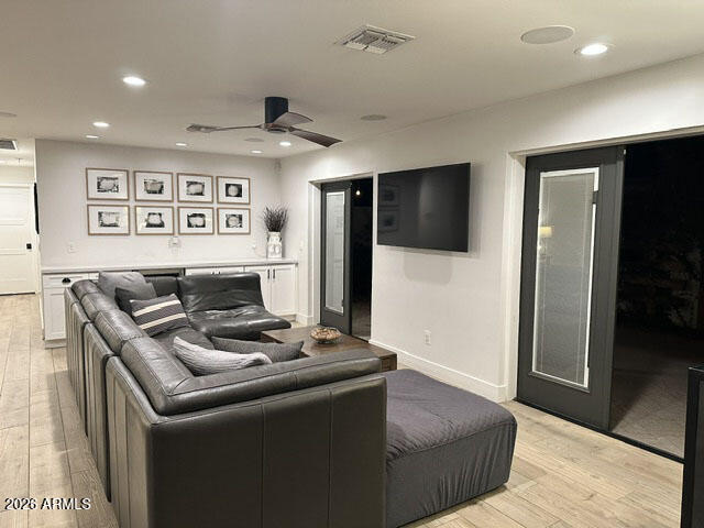 301 East Royal Palm Road Phoenix, AZ 85020 - Photo 7 of 30