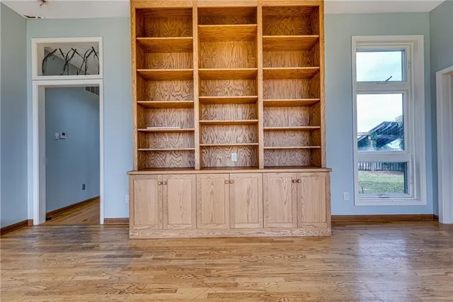 $1,090,000 | 32714 Northwest Jackson Road, Richmond, KS 66080