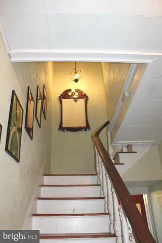 a view of a front door and porch