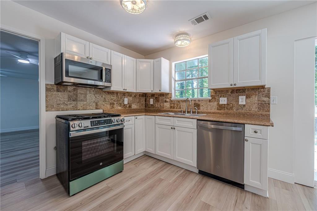 10310 Rillridge Court Alpharetta, GA 30022 - Photo 14 of 33 Gallery Image 14