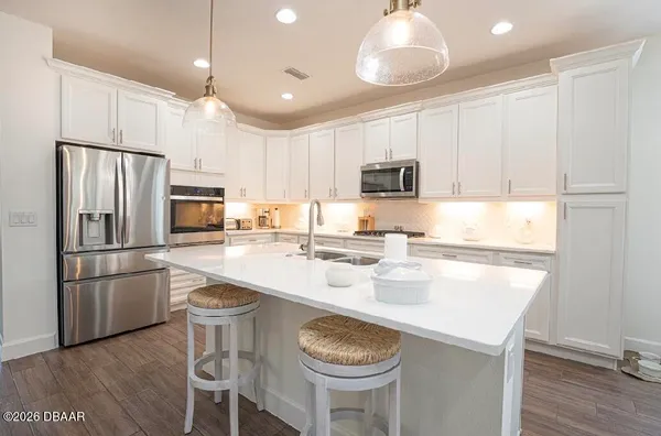 $4,000 | 591 Hang Loose Way, Daytona Beach, FL 32124