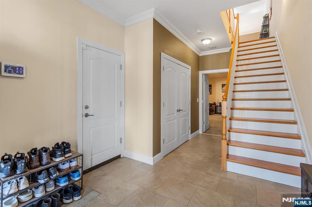 3 Brandon Court Butler, NJ 07405 - Photo 5 of 38