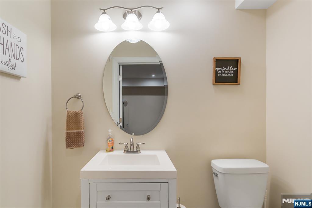 3 Brandon Court Butler, NJ 07405 - Photo 10 of 38