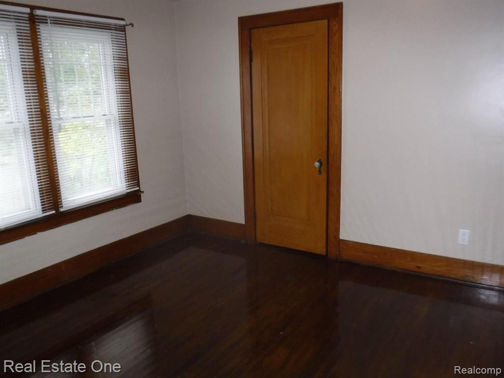 816 East Grand River Road Howell, MI 48843 - Photo 20 of 38