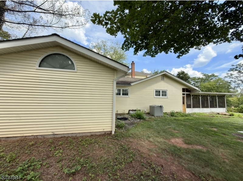 24 Beardslee Road Millstone, NJ 08844 - Photo 27 of 48 Gallery Image 27