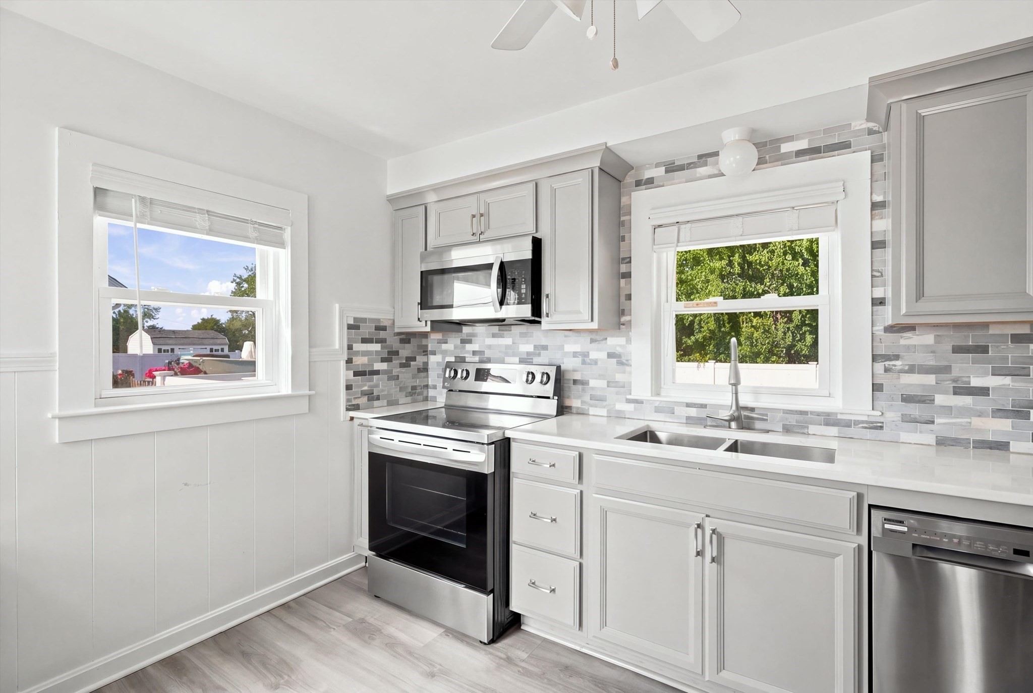 166 Sandwich Road Wareham, MA 02571 - Photo 7 of 33 Gallery Image 7