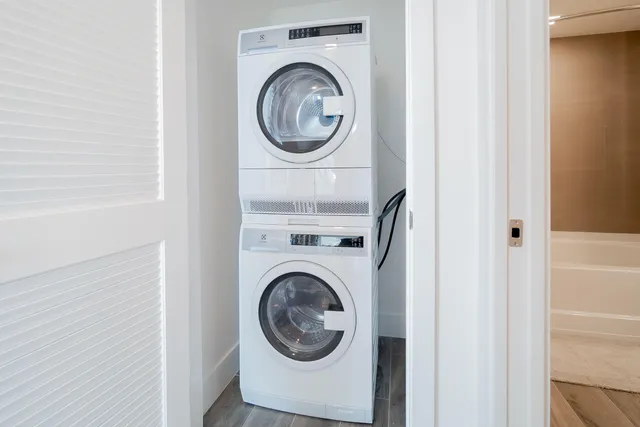 $6,500 | 111 Southeast 1st Avenue, Unit 512, Delray Beach, FL 33444