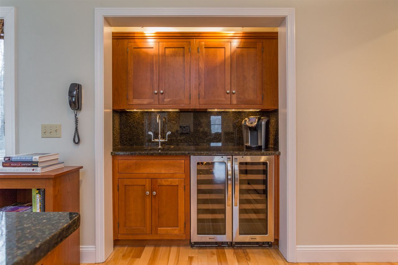46 Depot Road Stratham, NH 03885 - Photo 4 of 32