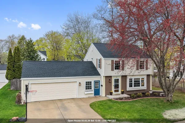 $419,900 | 817 Talbot Avenue, De Pere, WI 54115