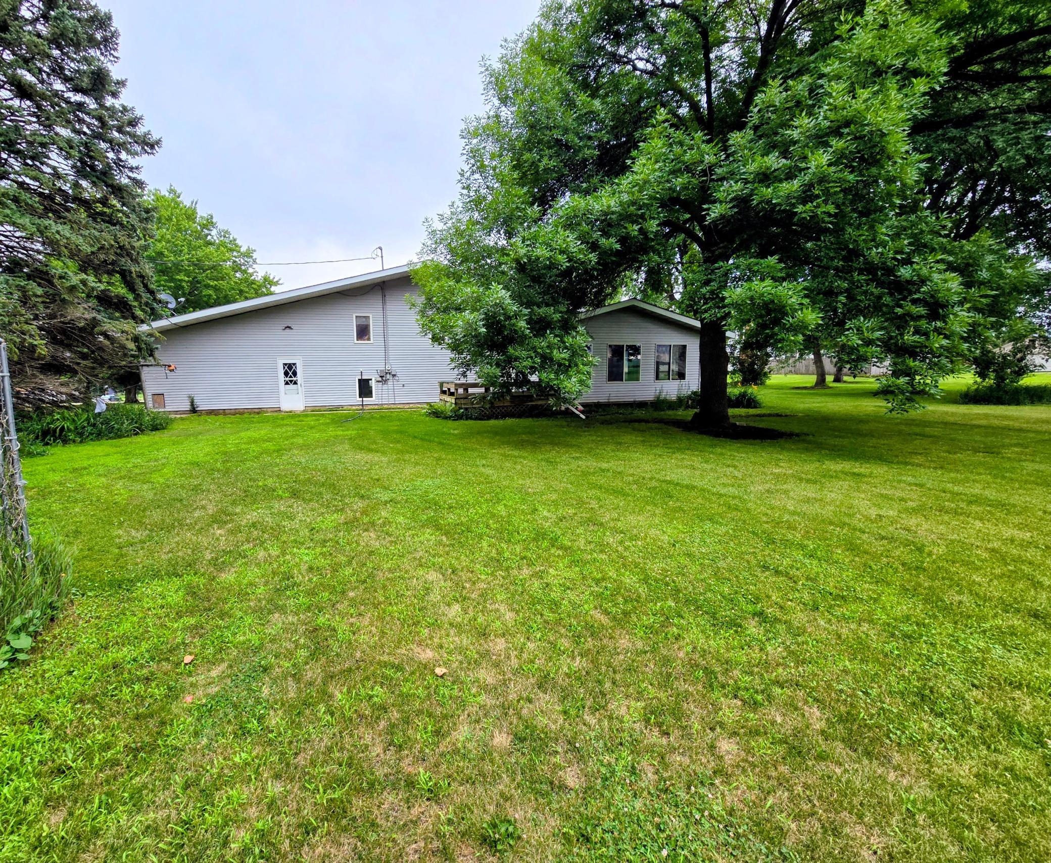 1120 8th Avenue Southwest Pipestone, MN 56164 - Photo 50 of 53