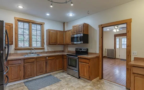 $289,900 | 10 King Street, Rockingham, VT 05101