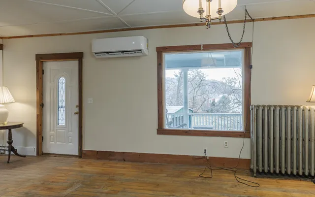 $299,900 | 10 King Street, Rockingham, VT 05101