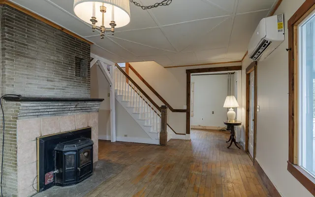 $299,900 | 10 King Street, Rockingham, VT 05101