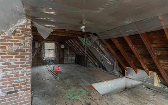 $299,900 | 10 King Street, Rockingham, VT 05101