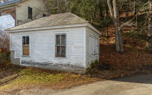 $299,900 | 10 King Street, Rockingham, VT 05101