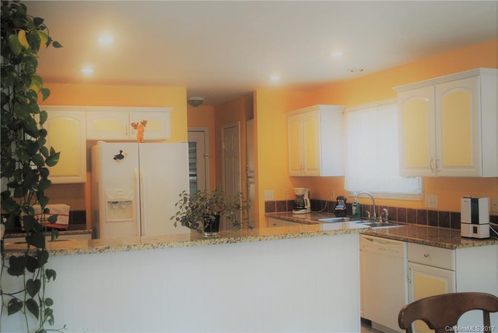6655 Oakridge Road, Unit 7 Clover, SC 29710 - Photo 5 of 24 Gallery Image 5