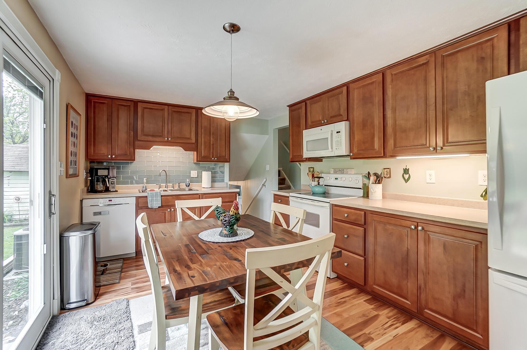 6092 Batavia Road Westerville, OH 43081 - Photo 10 of 39 010