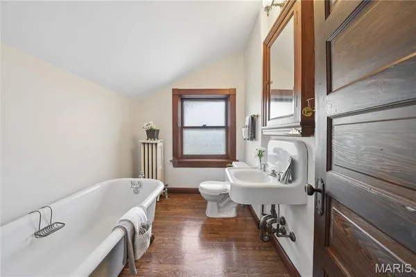$800,000 | 6335 Pershing Avenue, University City, MO 63130