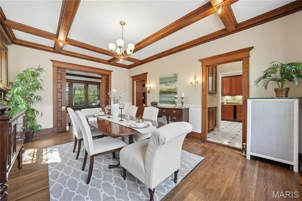$800,000 | 6335 Pershing Avenue, University City, MO 63130