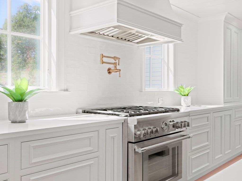 45 Azalea Road Waltham, MA 02452 - Photo 11 of 42 Gallery Image 11