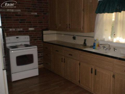 9373 North Clio Road Clio, MI 48420 - Photo 4 of 11 20185832-3.JPG