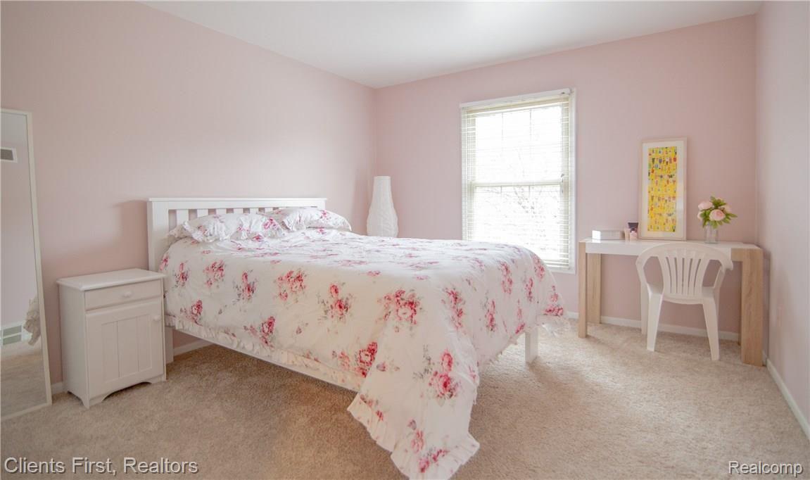 25236 Hopkins Road Farmington, MI 48335 - Photo 36 of 53 25236Hopkins-44.jpg