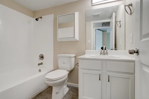 $1,699 | 3402 North 32nd Street, Unit 129, Phoenix, AZ 85018