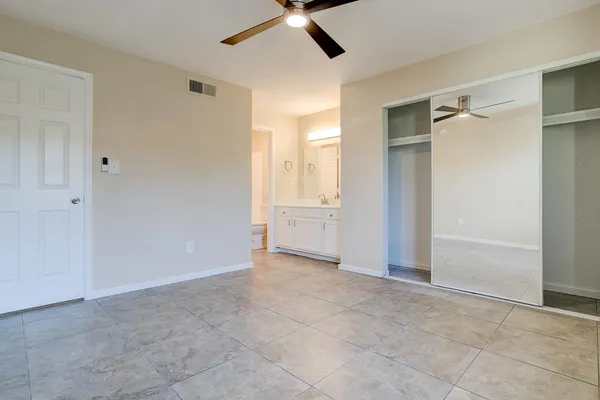 $1,699 | 3402 North 32nd Street, Unit 129, Phoenix, AZ 85018
