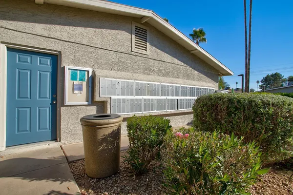 $1,699 | 3402 North 32nd Street, Unit 129, Phoenix, AZ 85018