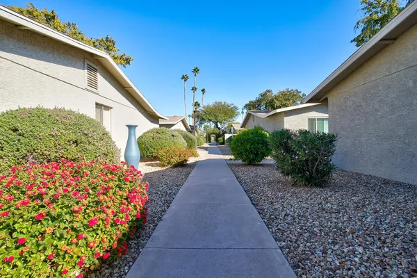 $1,699 | 3402 North 32nd Street, Unit 129, Phoenix, AZ 85018