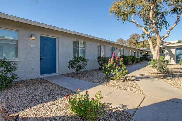 $1,599 | 3402 North 32nd Street, Unit 129, Phoenix, AZ 85018