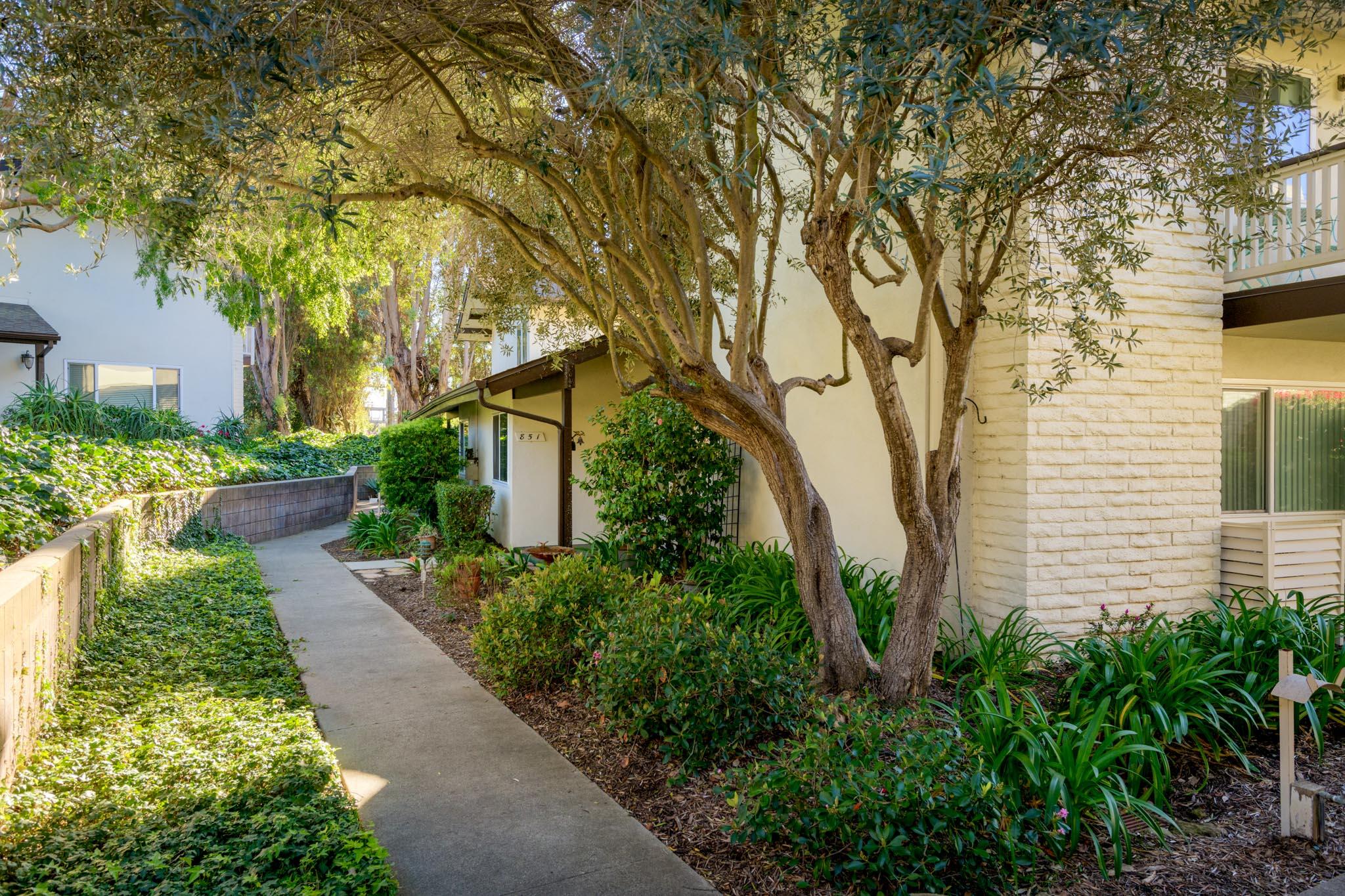 851 Cieneguitas Road Santa Barbara, CA 93110 - Photo 15 of 17 851CieneguitasRd23