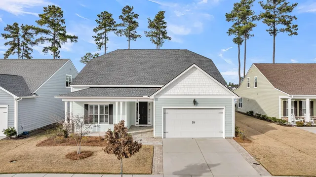 $824,900 | 327 Tupelo Lake Drive, Summerville, SC 29486