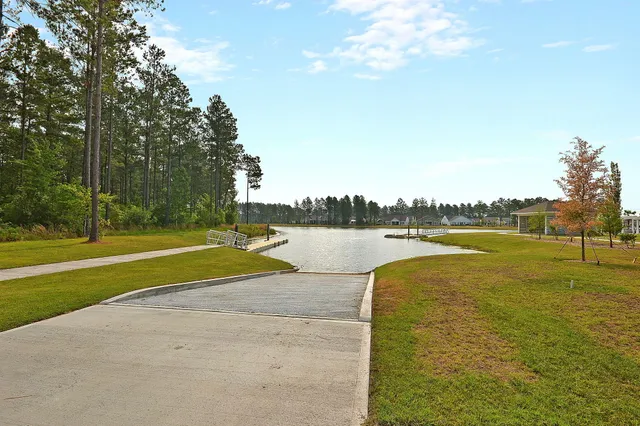 $824,900 | 327 Tupelo Lake Drive, Summerville, SC 29486