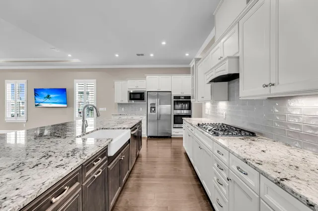 $824,900 | 327 Tupelo Lake Drive, Summerville, SC 29486