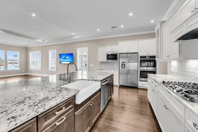 $824,900 | 327 Tupelo Lake Drive, Summerville, SC 29486